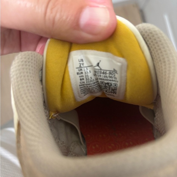 Jordan retro 3 j Balvin - Picture 5 of 9